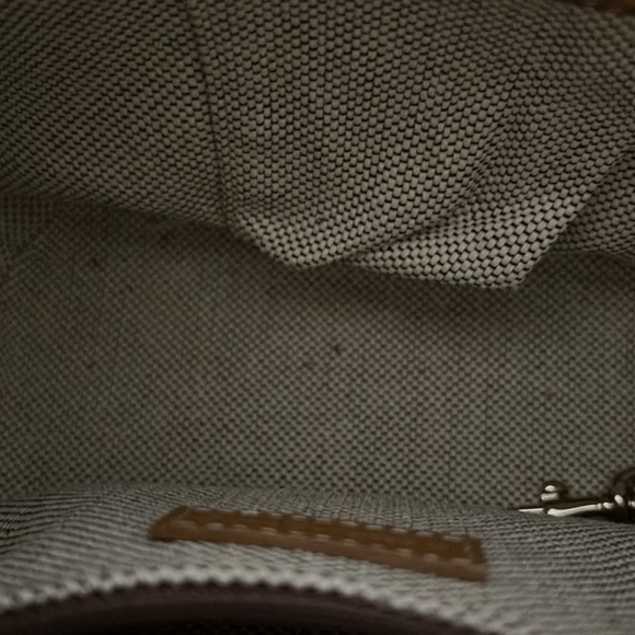 Dooney and Bourke handbag - Picture 6 of 12